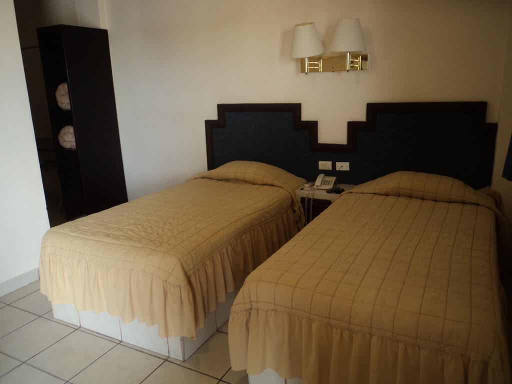 Hotel Hacienda Nainari Ciudad Obregón Quarto foto